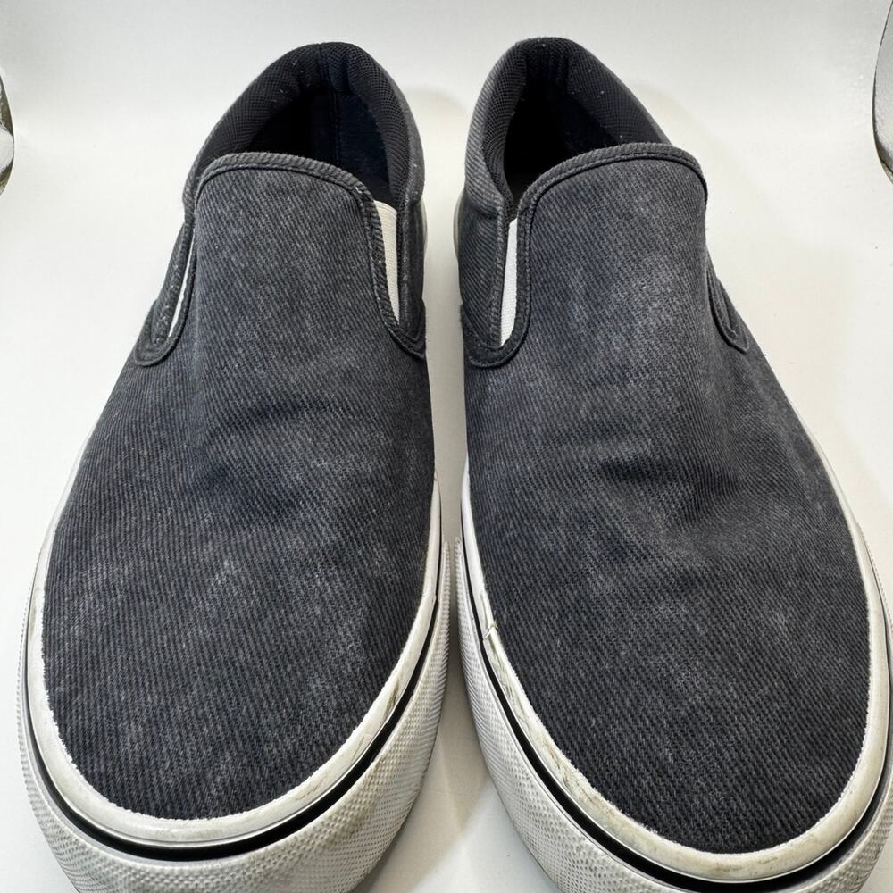 No Boundaries Men's Clinton Slip On Sneakers